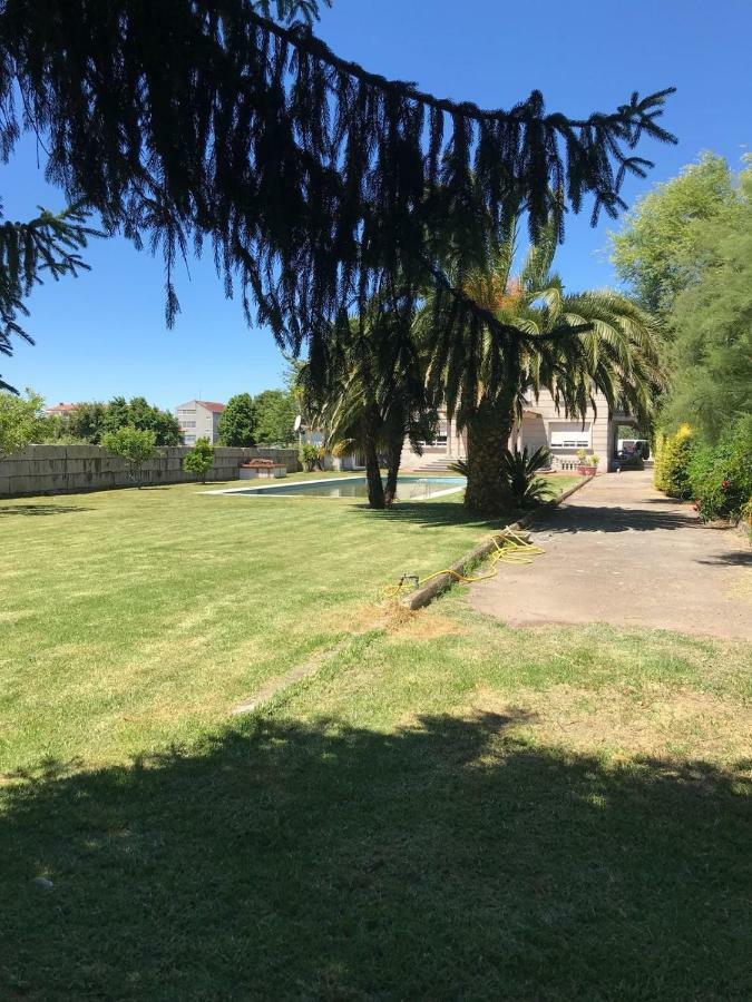 Villa Las Camelias Villanueva De Arosa Buitenkant foto