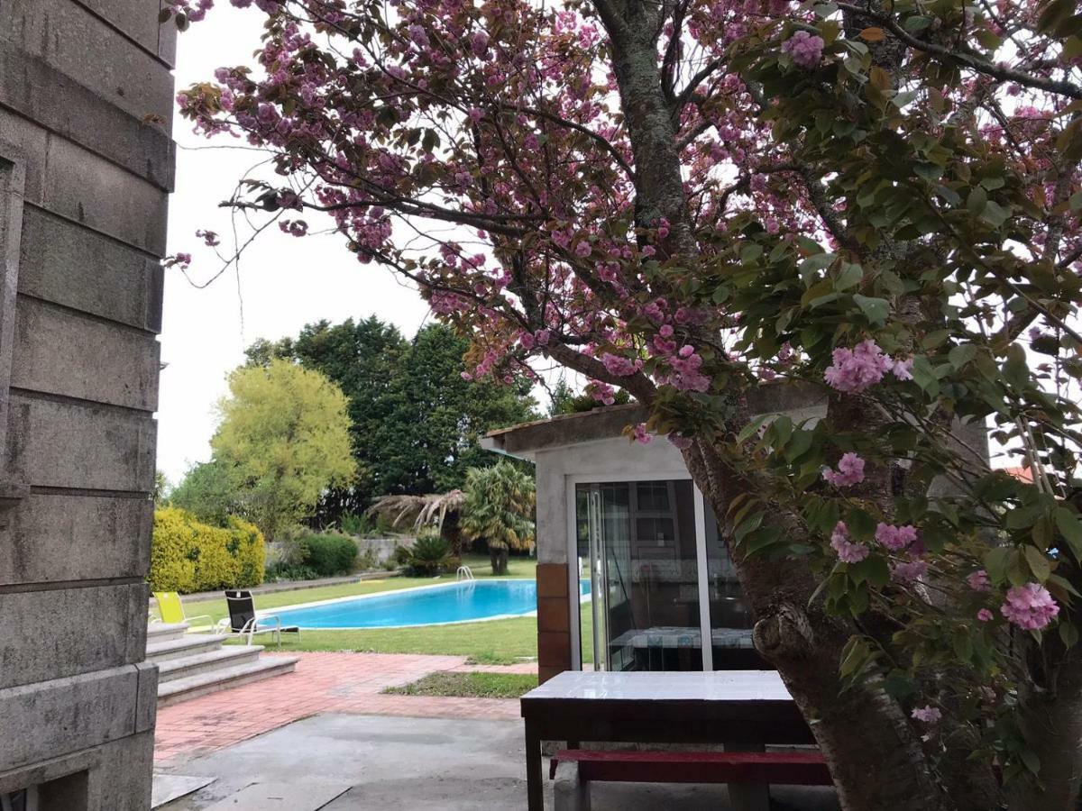 Villa Las Camelias Villanueva De Arosa Buitenkant foto